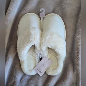 AUDEN | Slippers | 7/8 | NEW!